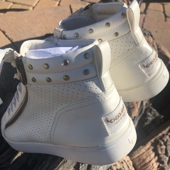 KOOLABURRA By UGGS Women’s Kayleigh White High top Sneakers w/ Zippers! Size 8. - Picture 9 of 11